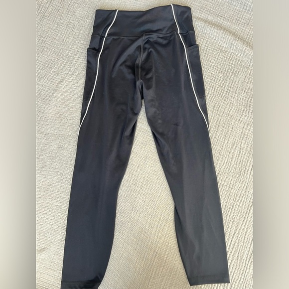 Victoria's Secret Sport leggings Size M - Picture 5 of 6